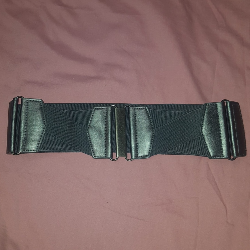 Deena & Ozzy Belt